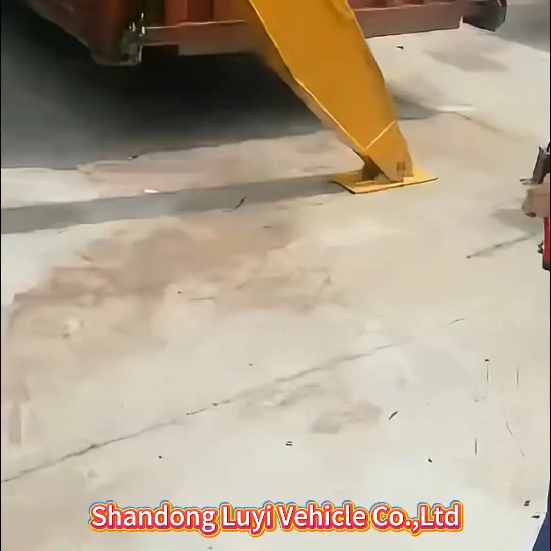 Camion-remorque à chargement latéral et levage latéral | LUYI 1