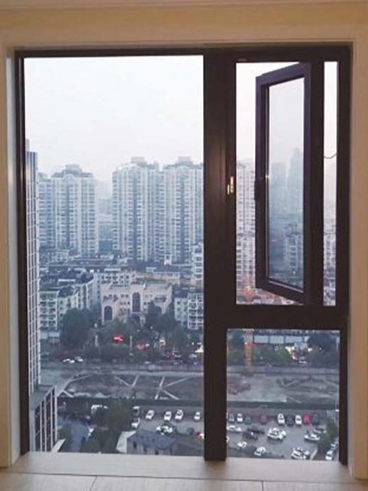 P35 Stainless Steel Screen Window | M&L