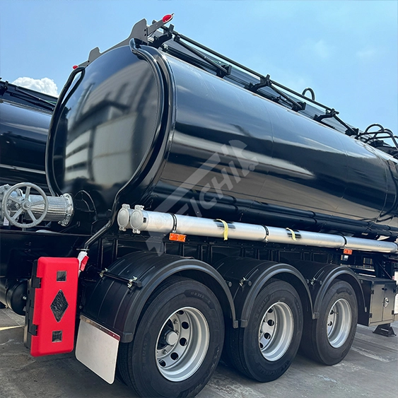 3 Axles Tank Truck Trailer for Diesel/Gasoline Transport, Customizable 1