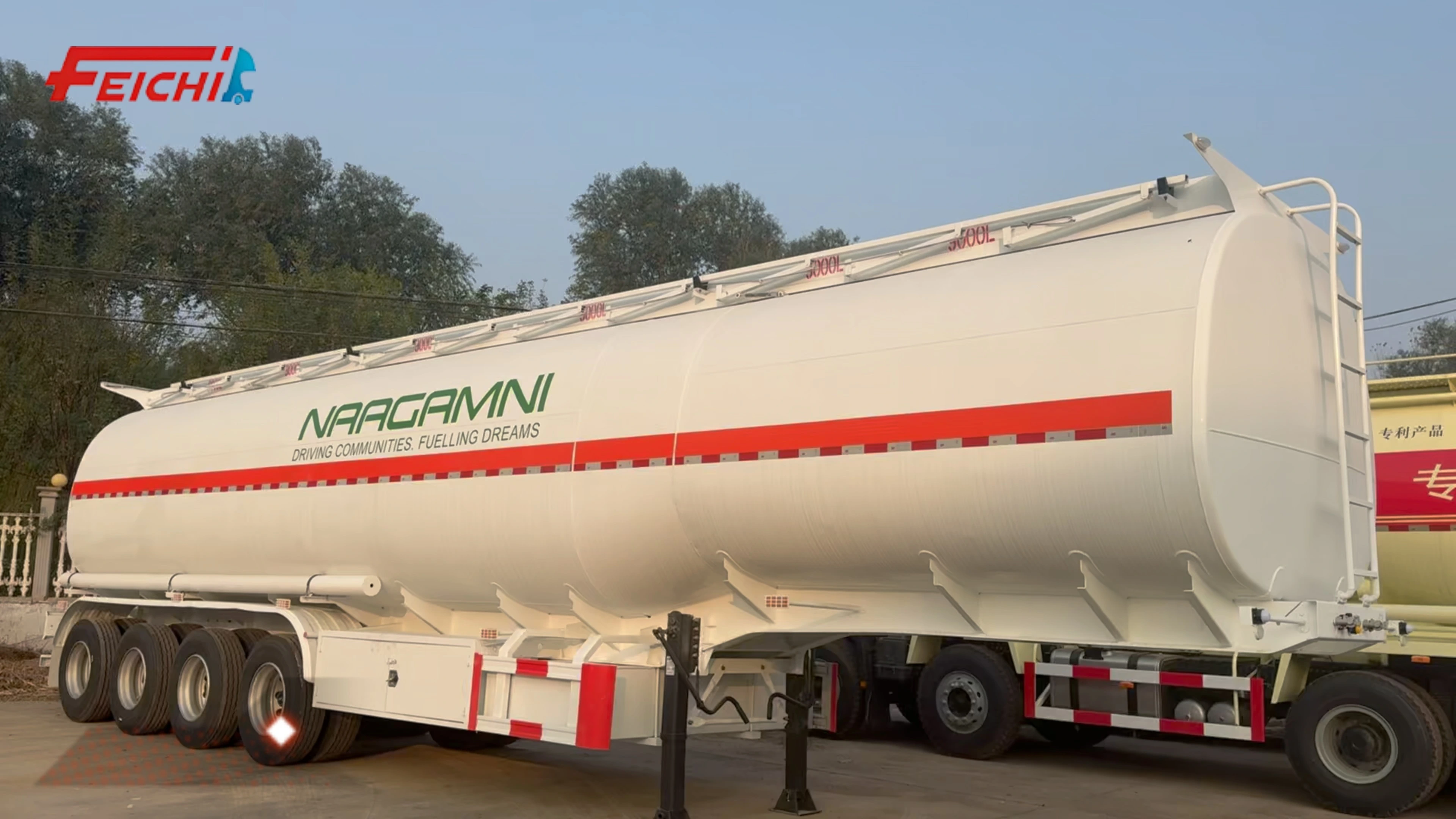 Oil Fuel Tanker Semi Trailer 4 Axle 54000L for Diesel Petroleum Crude Oil Transport 1
