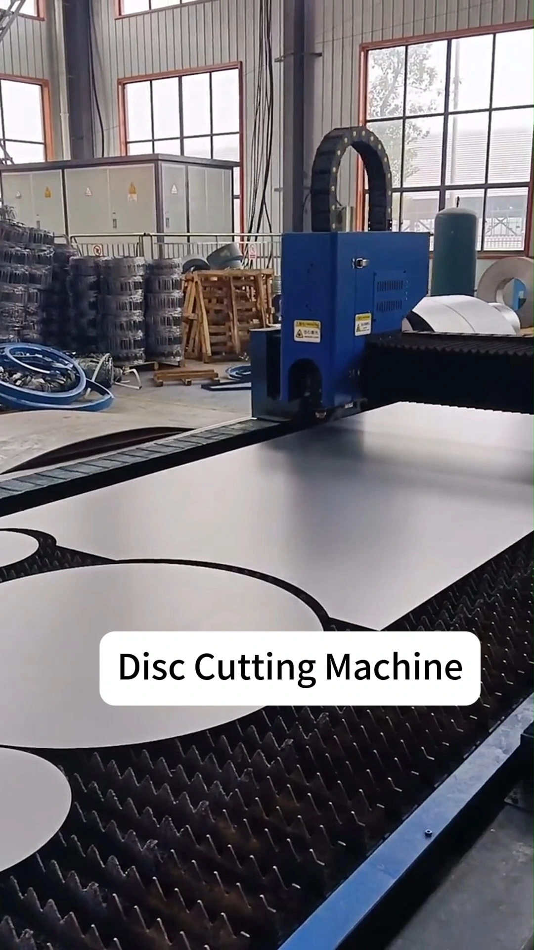 Machine de découpe laser à disque métallique 1
