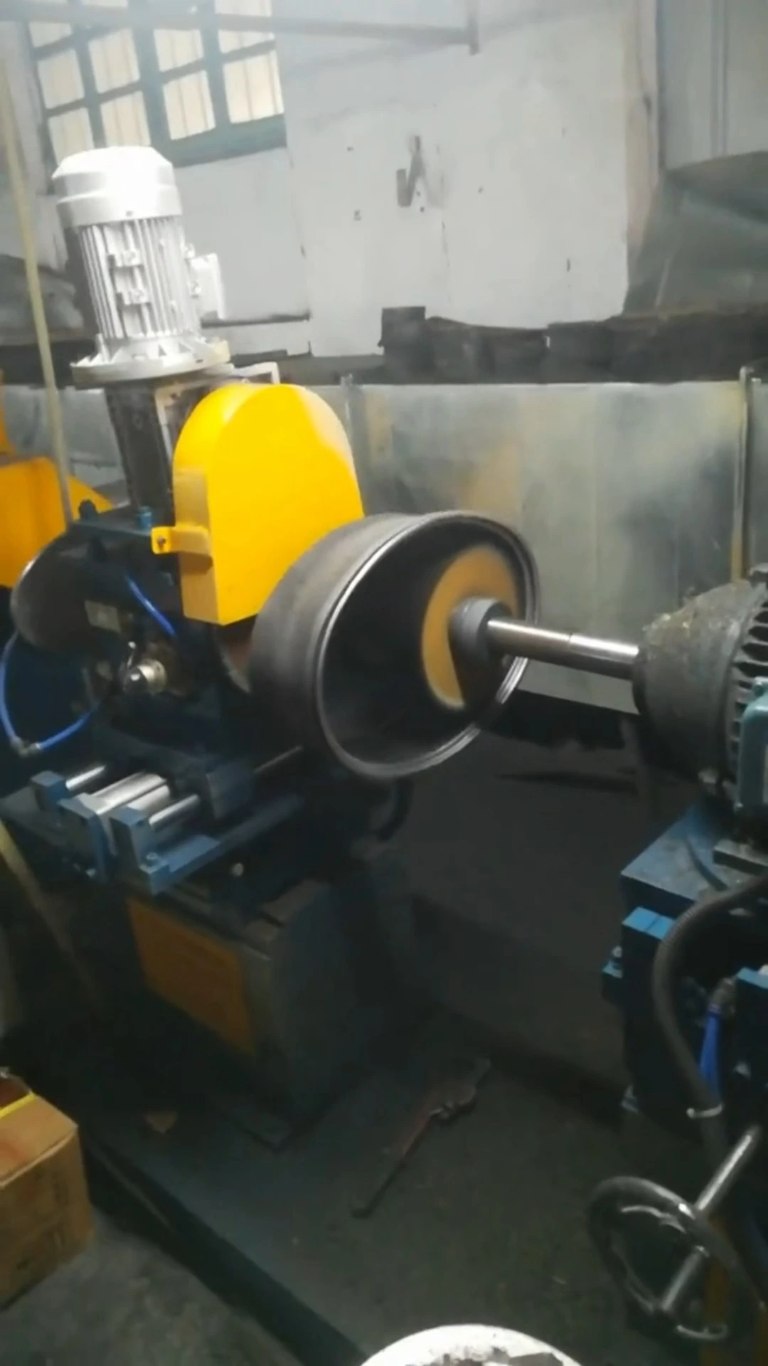 External polishing of oval,triangle,rectangle and other metal ware 1