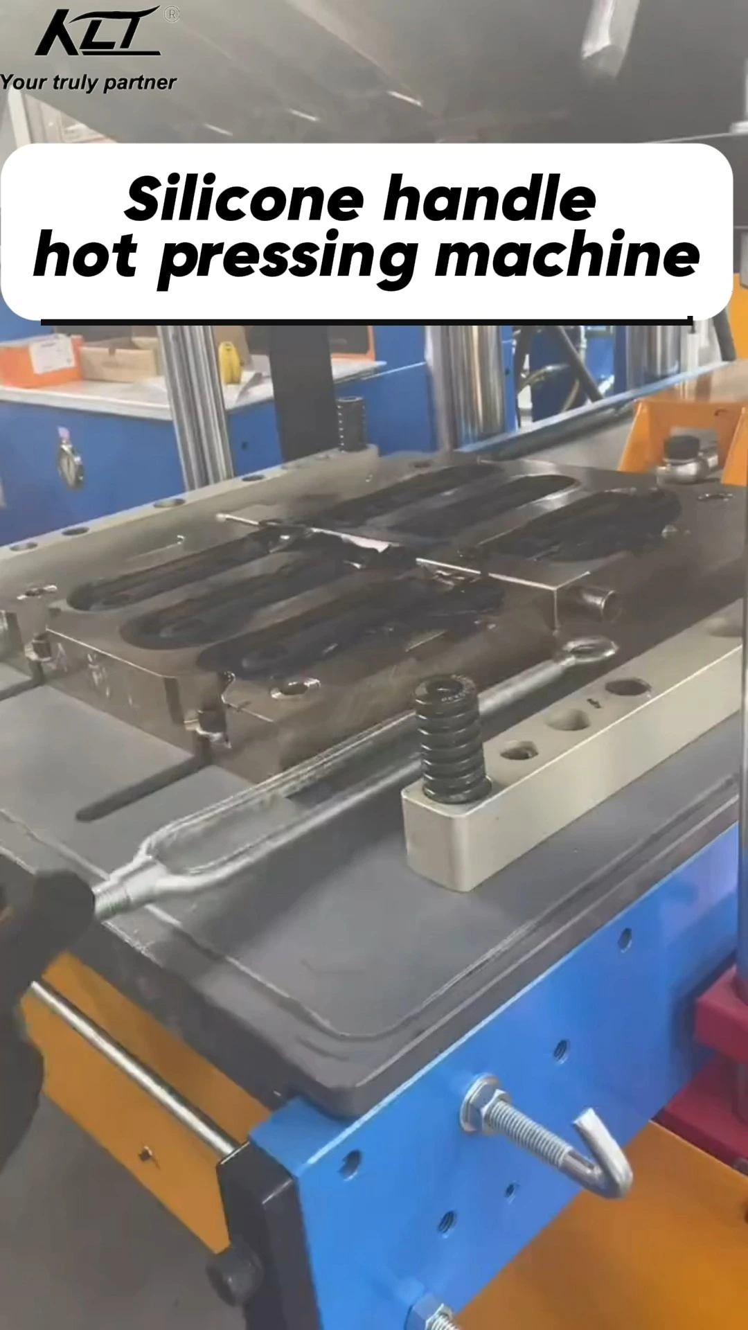 Gandoue de cuisine en silicone 1