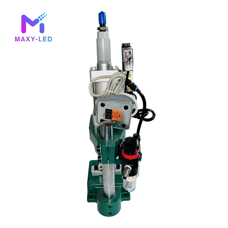 MAXY-LED Xconnect Pneumatic Electric Pixel Pusher 1