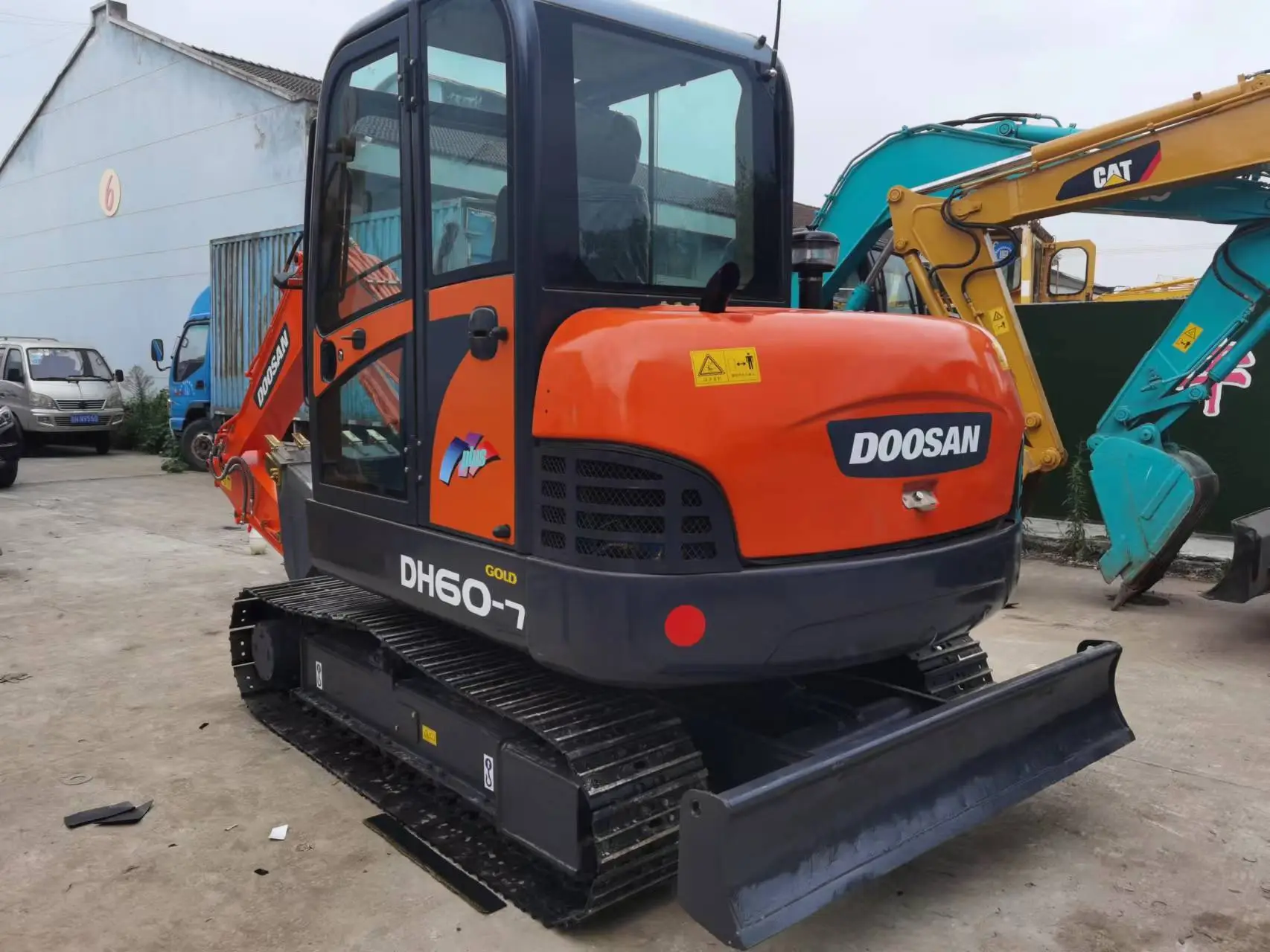 Used Korea Mini Excavator Small Digger Doosan Dx60 Dh55 Cheap Price Sale 1