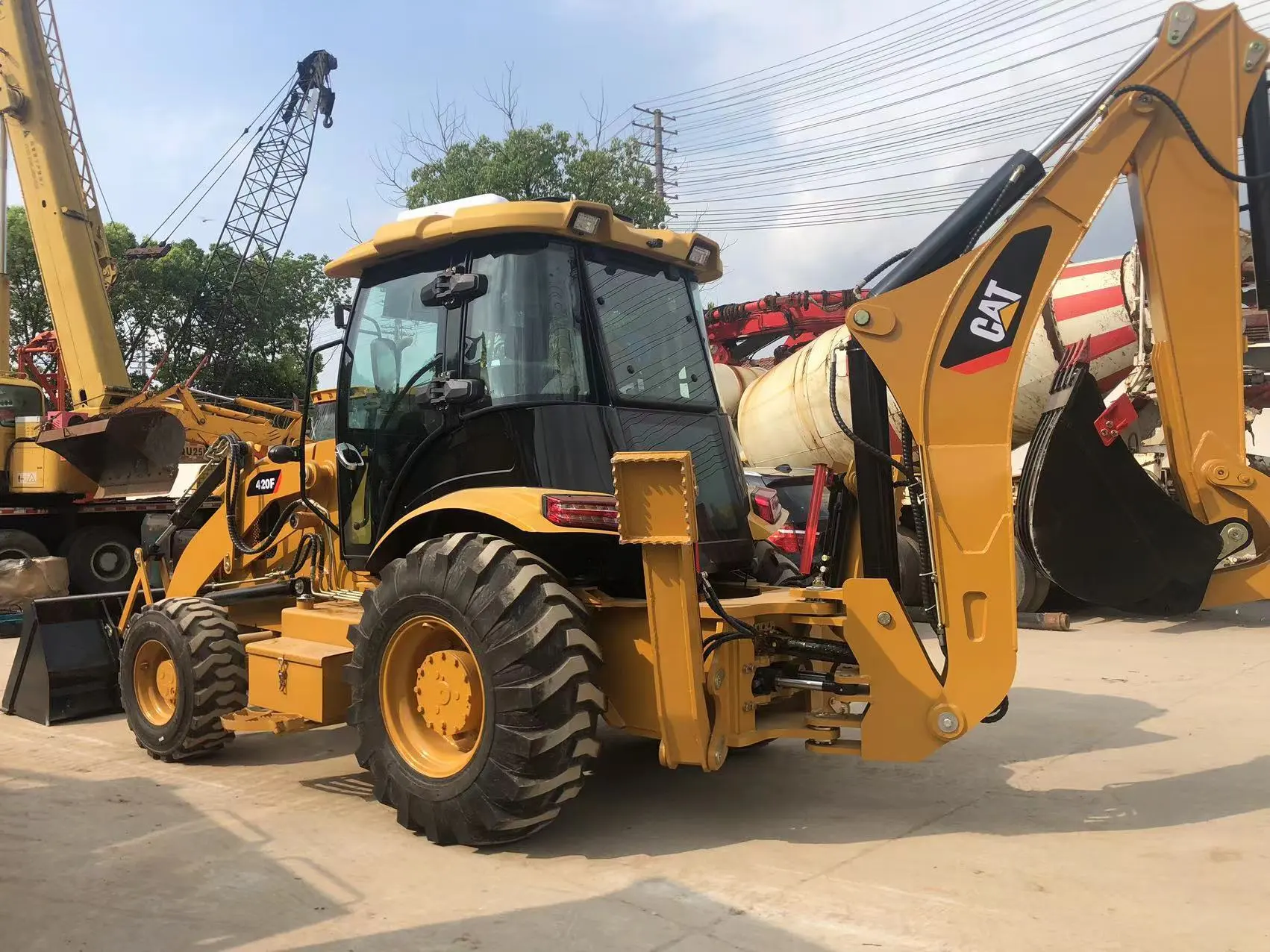 Caterpillar 420f Экскаватор-погрузчик Абсолютно новый Cat 416 420 430 4x4 Дешево Низкая цена на продажу 1