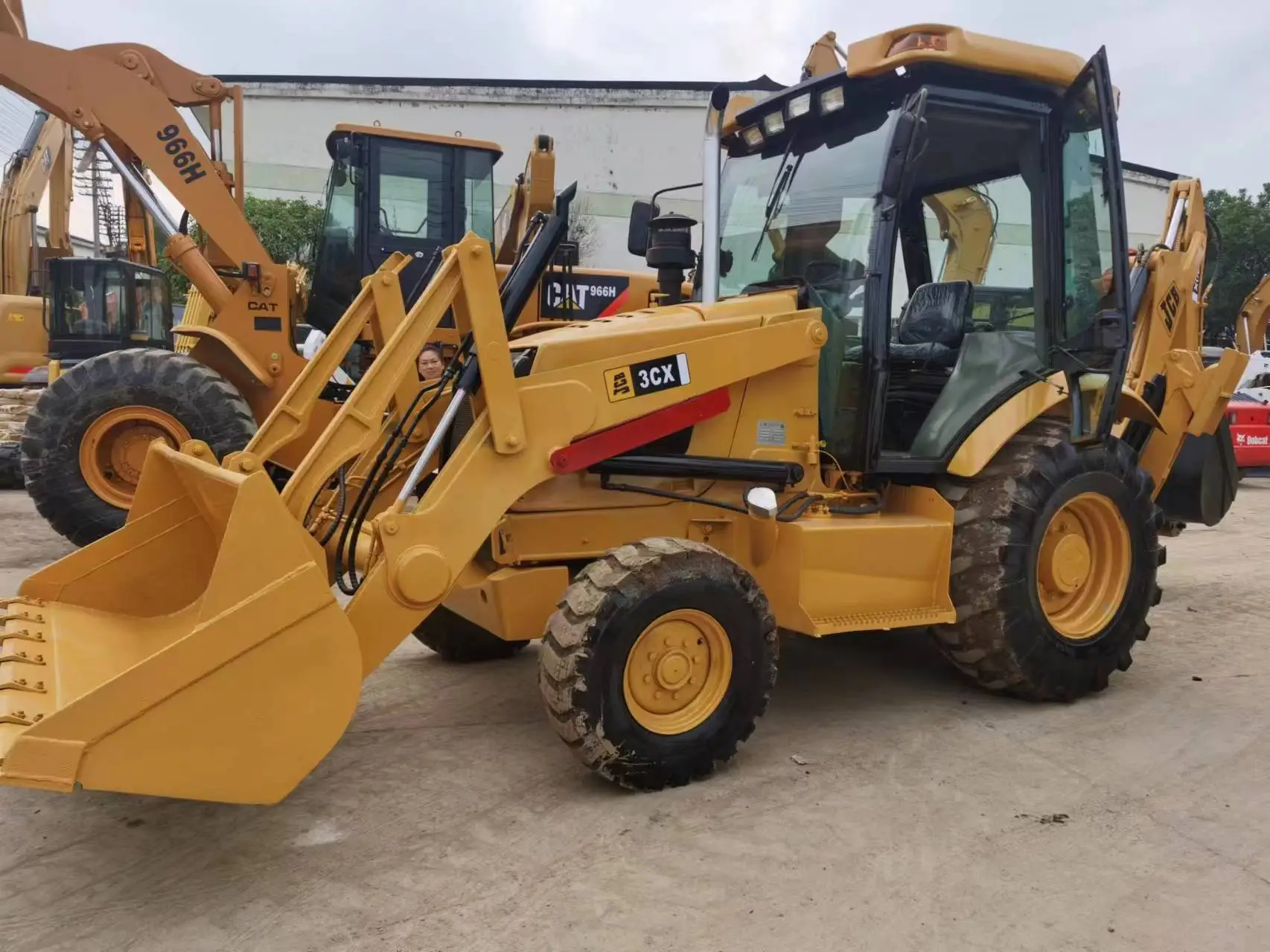 Used Jcb 3cx backhoe loader excavator secondhand machine for sale 1