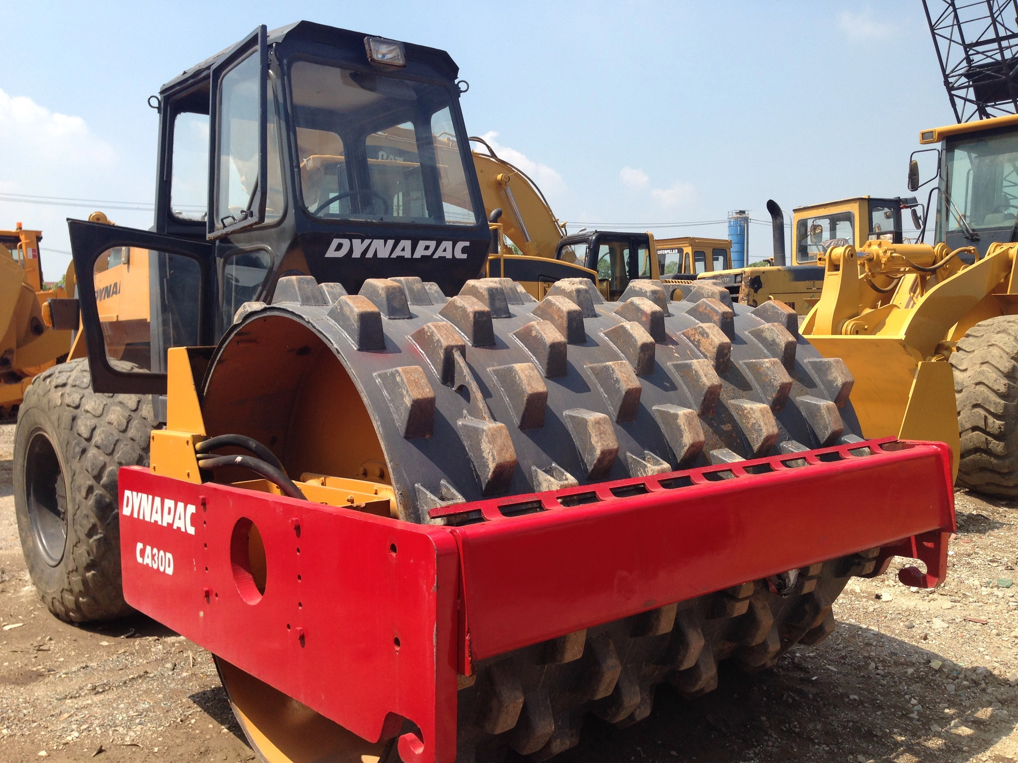 Used Dynapac CA25D CA30D Sheep foot Road Roller Compactor Machine With Excellent Low Price For Sale 1