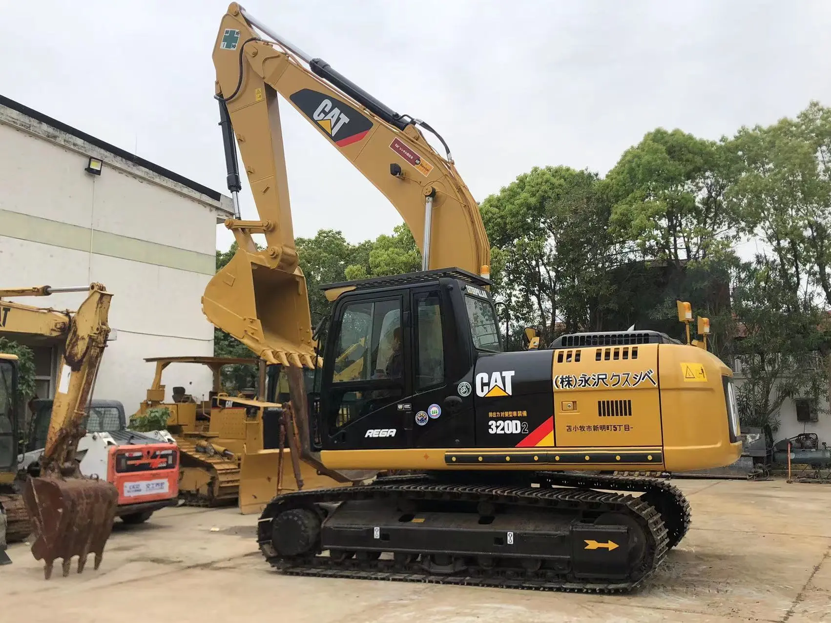 100% Japan High Quality Used Caterpillar Cat 320d Hydraulic Crawler Excavator 1