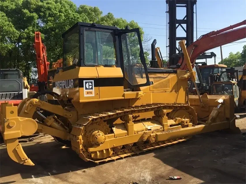Caterpillar CAT D7 D7G Second hand crawler bulldozer for sale 1
