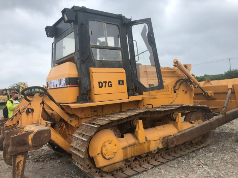 Used Caterpillar CAT D7G D7 Second hand crawler bulldozer for sale 1