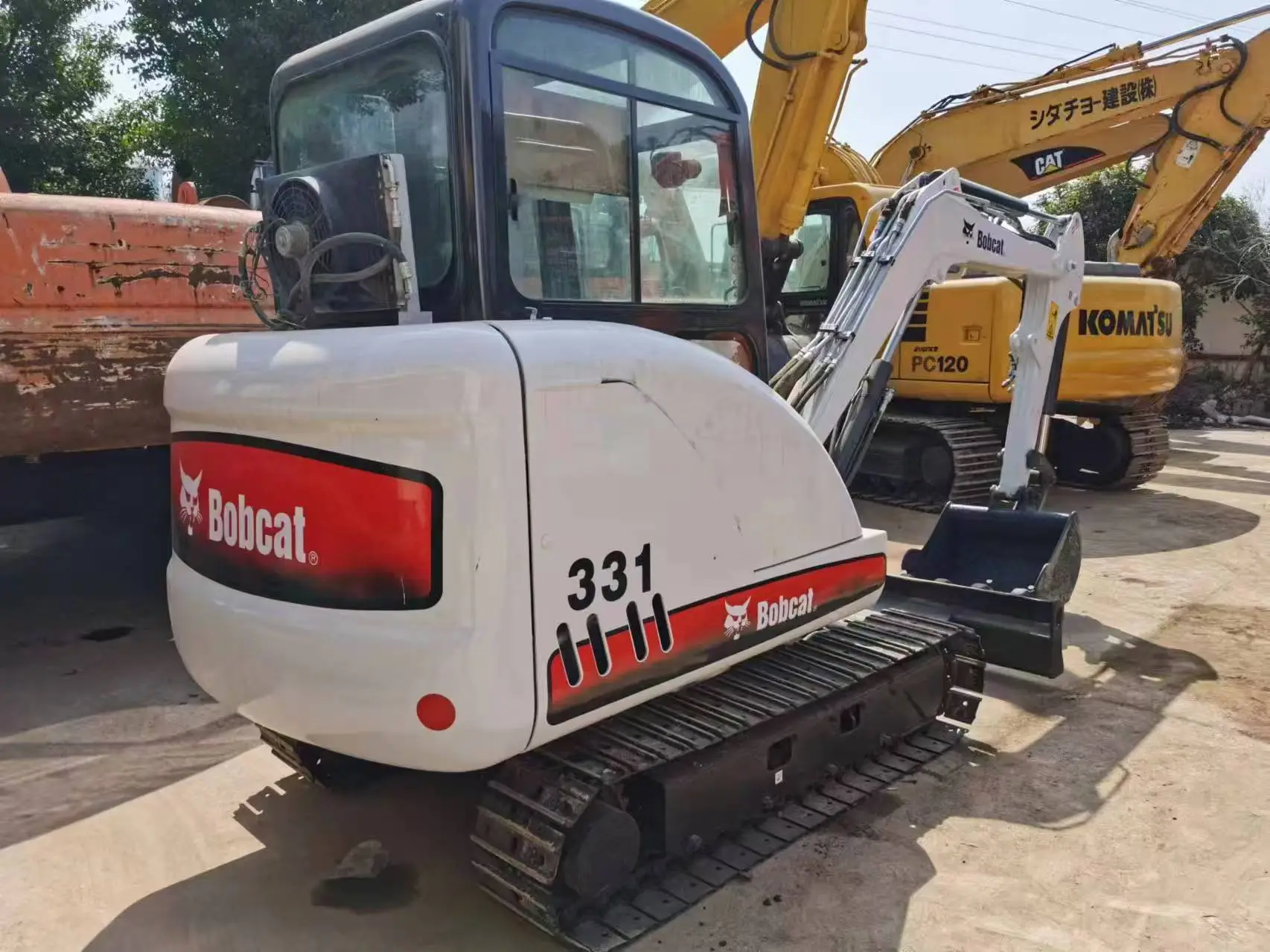Used Bobcat Mini excavator 331 digger good price 1