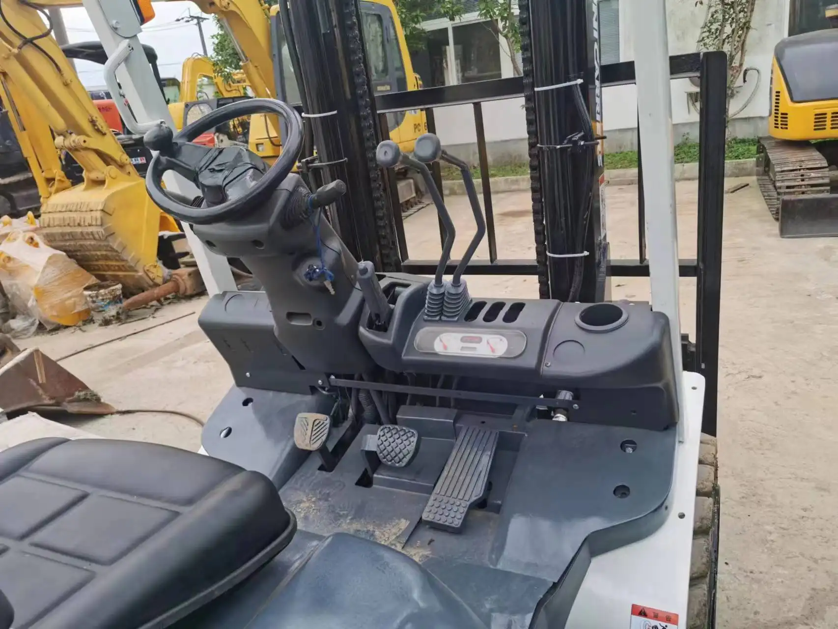 Used Lift Trucks for Sale Provide by Junwei Machinery 6