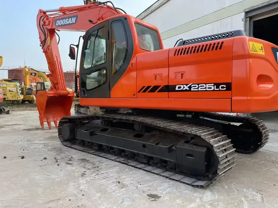 Used Mini Excavator YES by Junwei Machinery 3