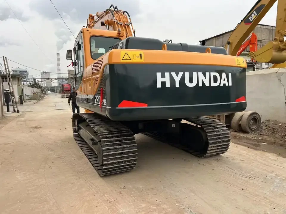 Used Mini Excavator by Junwei Machinery 4