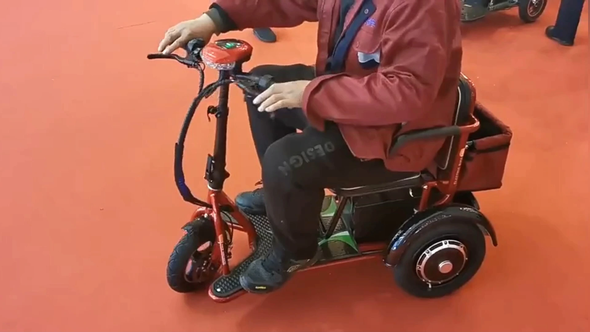 Factory Wholesale Lithium Battery Lightweight 3 Wheel Folding Electric Scooter for Elderly Disabled Handicapped Mobility Device 1