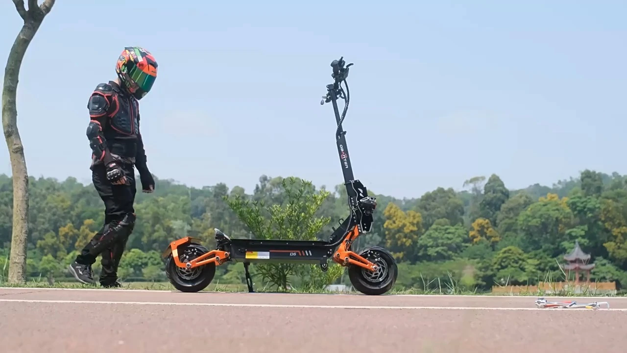 China Factory Obarter D5 Dual Motor Adult Unisex Foldable Two-Wheel Electric Scooter 5000W Smart Type Battery Max Load 150kg 1