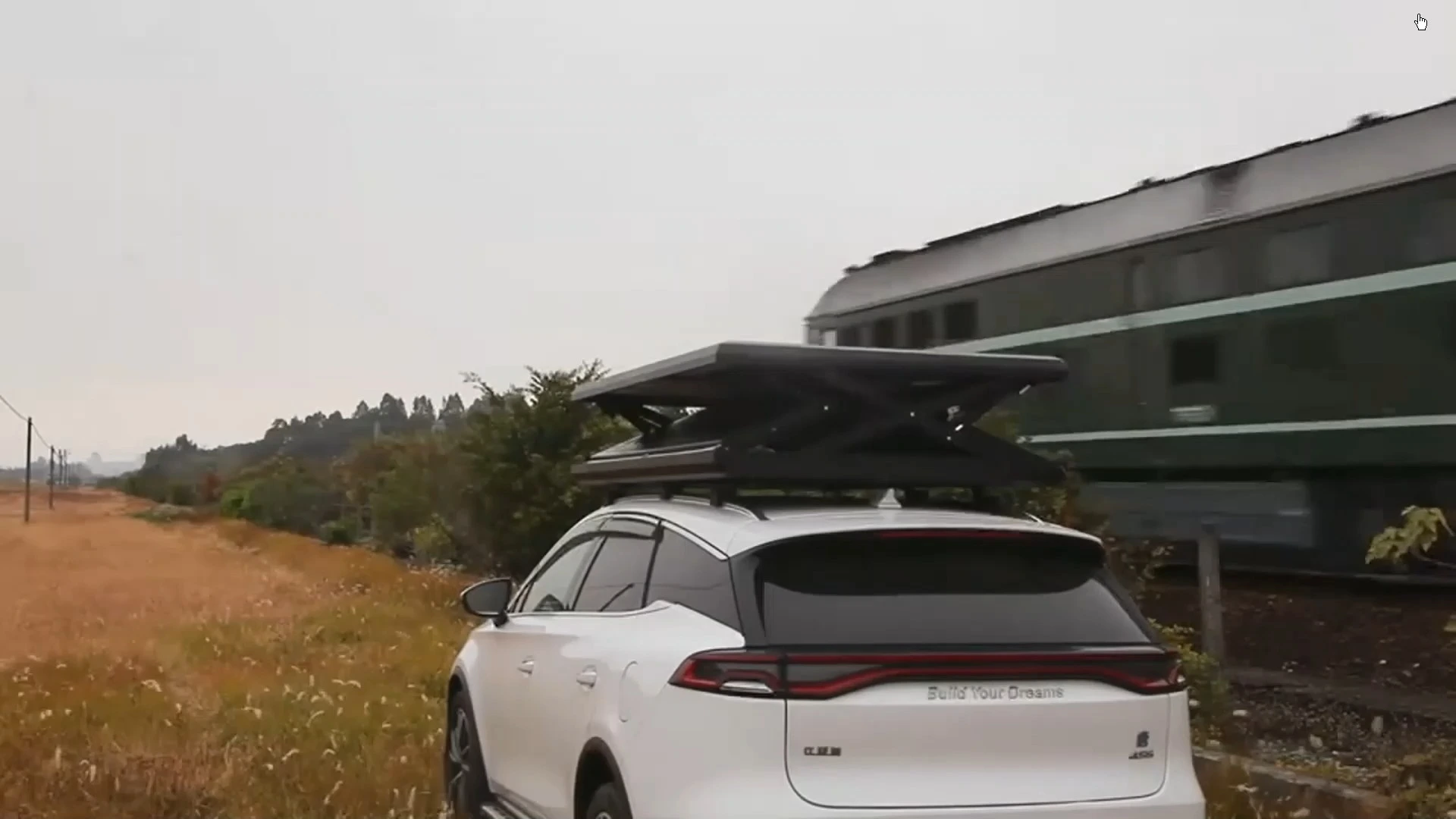 2025 New Electric Outdoor Camping UV Rooftop Tent Auto Trailer Aluminum Hard Shell for SUV Truck Car Roof 1