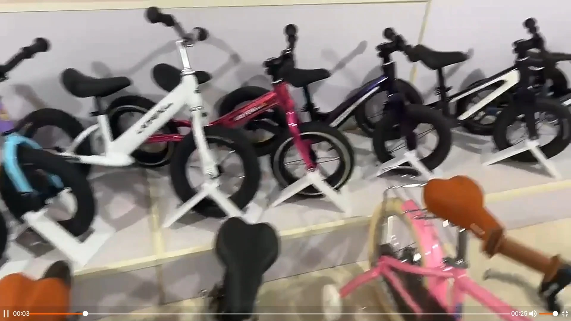 Hot Sales Cute Adjustable Kick Scooters Child Toy with Fold-able Flash Wheels and Seat for Outdoor Use 1