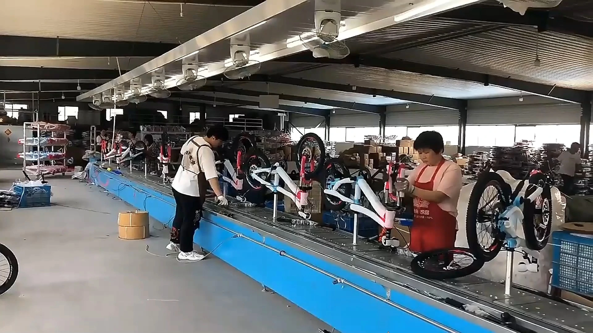 New Magnesium Alloy Children's Bicycles for Boys and Girls Aged 2-9, Baby Bicycles 12/14/16/18 Inches Balance Bike for Children 1