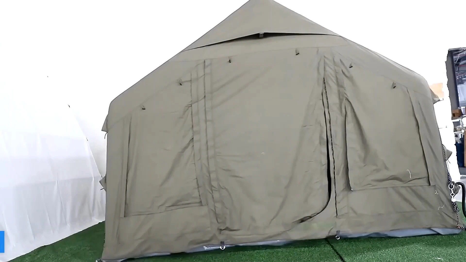 OEM Waterproof Oxford Inflatable Four-season Camping Tent with Quick Automatic Opening for 4-6 Person Outdoor Glamping Air Cabin 1