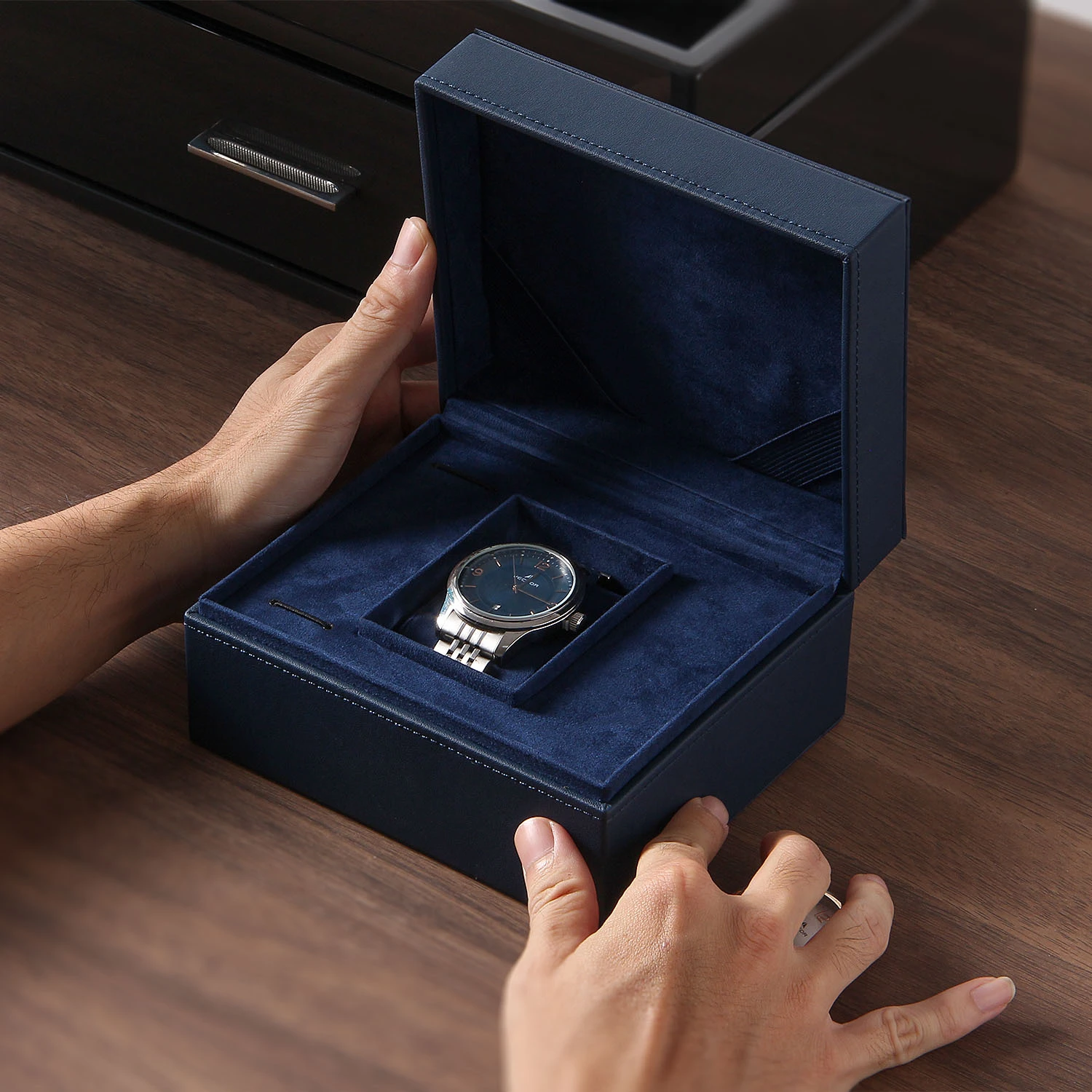 Bulk Customization of High-end PU Leather Watch Box Navy Blue Watch Gift Box Single Slot Watch Storage Box 1
