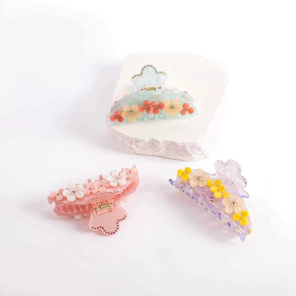 Acetate rhinestone-trimmed hair clip for women, shark clip. 1