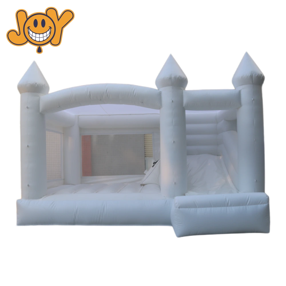 Château gonflable de mariage gonflable pour des cérémonies amusantes 1