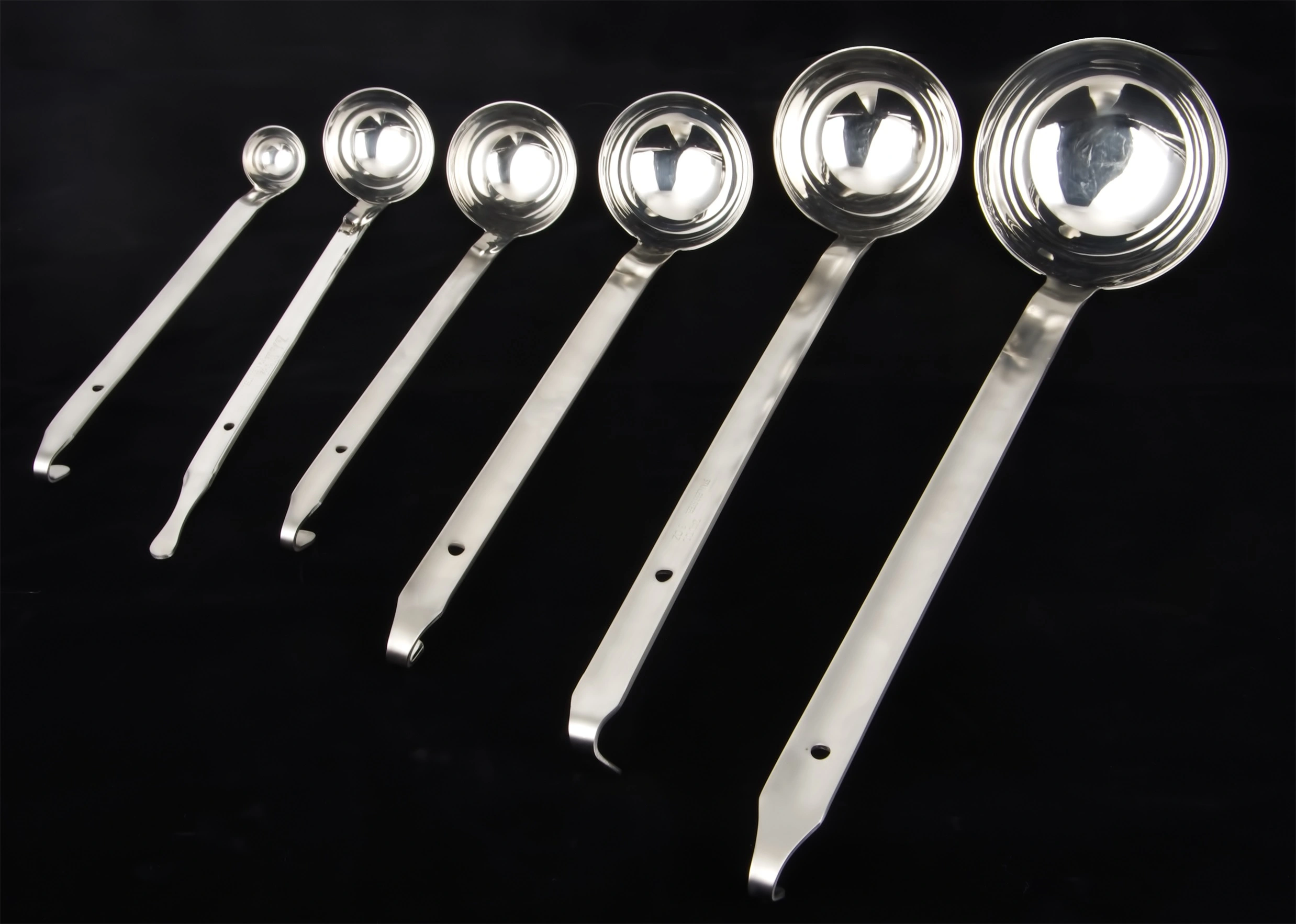STAINLESS STEEL LADLE SPOON  RGS-S5822 1