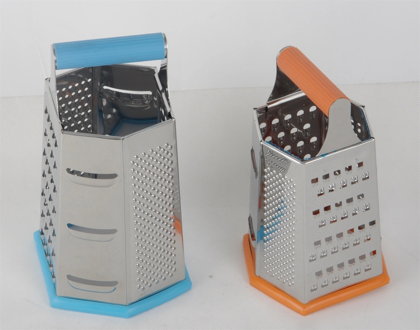 STAINLESS STEEL GRATER WITH SILICONE HANDLE RGS-ZG8619 1