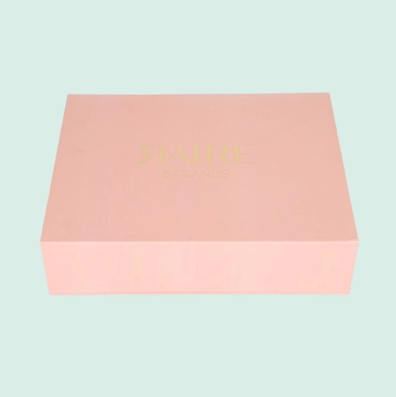 High Quality Magnetic Closure Gift Box for Hair Extensions with Satin Silk liner 1