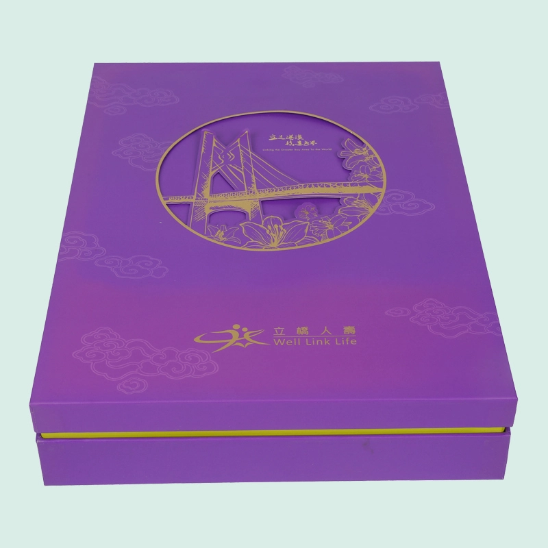 Custom lid base box  foil stamping logo luxurygift boxes from Ipack box 1