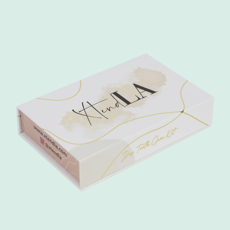 Customized luxury color design magnetic gift box with beauty products 1