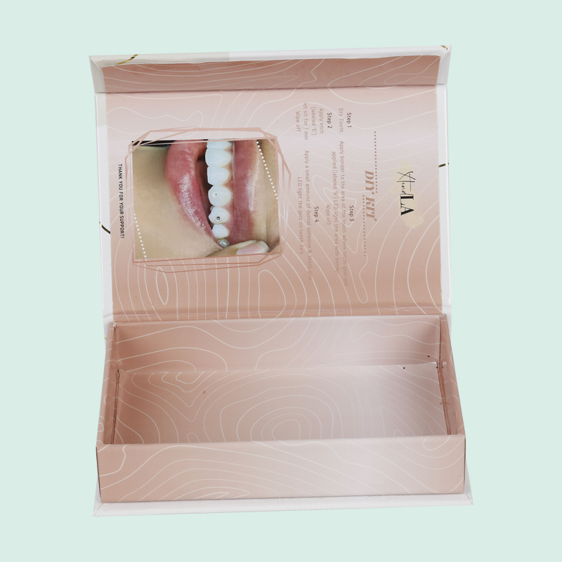 Customized luxury color design magnetic gift box with beauty products 5
