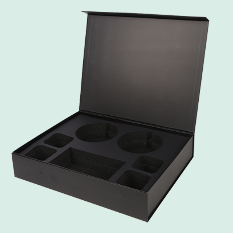 Customized luxury magnetic box luxury box with foam insert Ipack box 7
