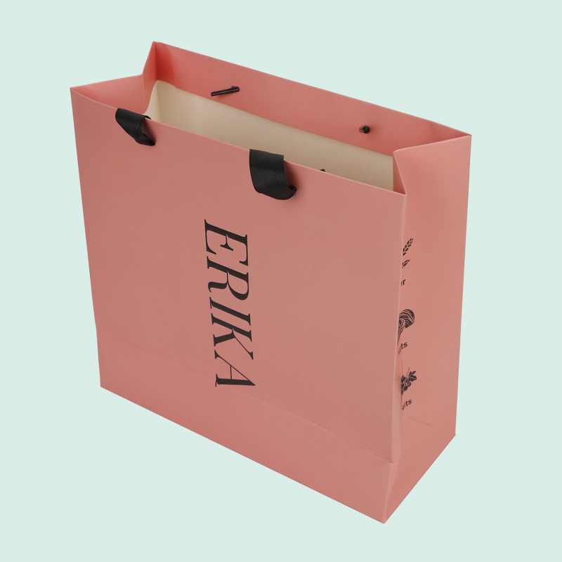 Sacs en papier rose de luxe, sacs cadeaux avec logo entièrement personnalisés d'IPACK 2