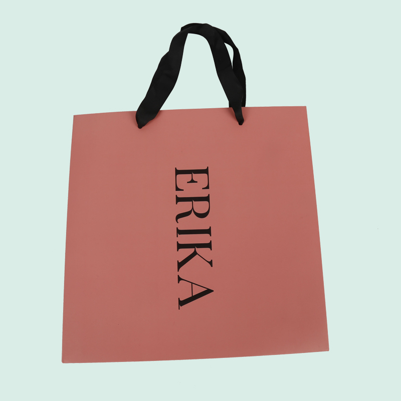 Sacs en papier rose de luxe, sacs cadeaux avec logo entièrement personnalisés d'IPACK 6