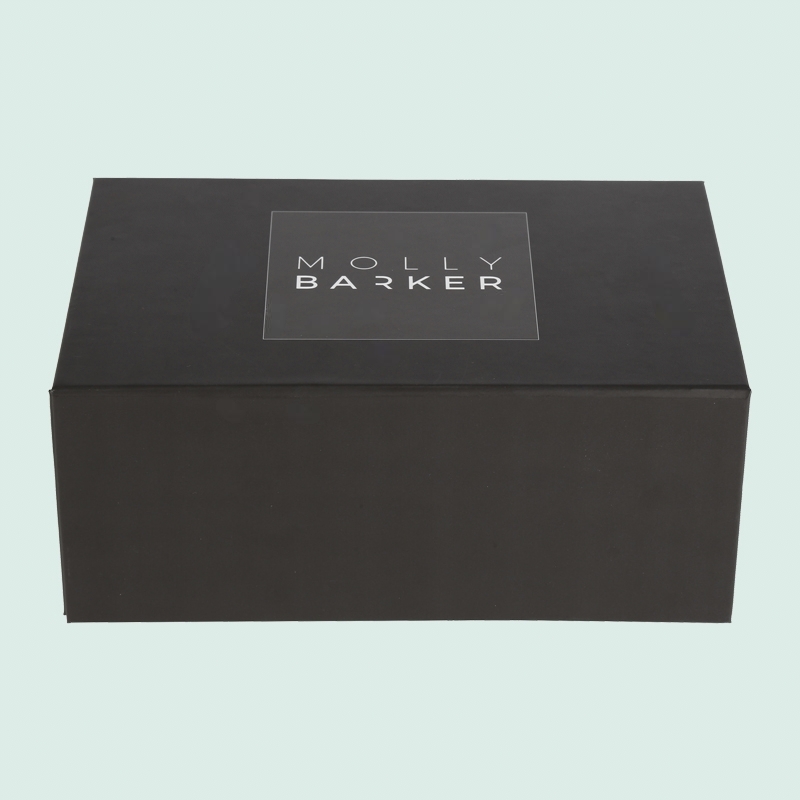 Customized black foldable cardboard boxes of high quality with UV logo —— ipack 3