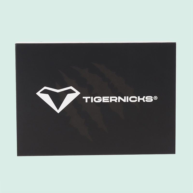Luxury magnetic box Customize paper box with  Sponge foam from Ipack company 4