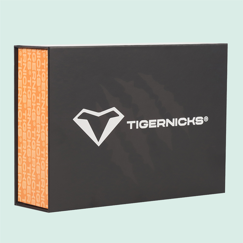 Luxury magnetic box Customize paper box with  Sponge foam from Ipack company 2