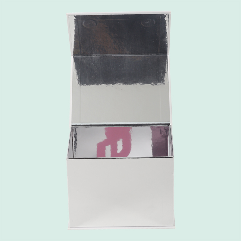 Individuell gestaltete Geschenkboxen mit rosafarbenem Folienlogo, luxuriöse Papierbox mit Magnetverschluss von IPACK 2