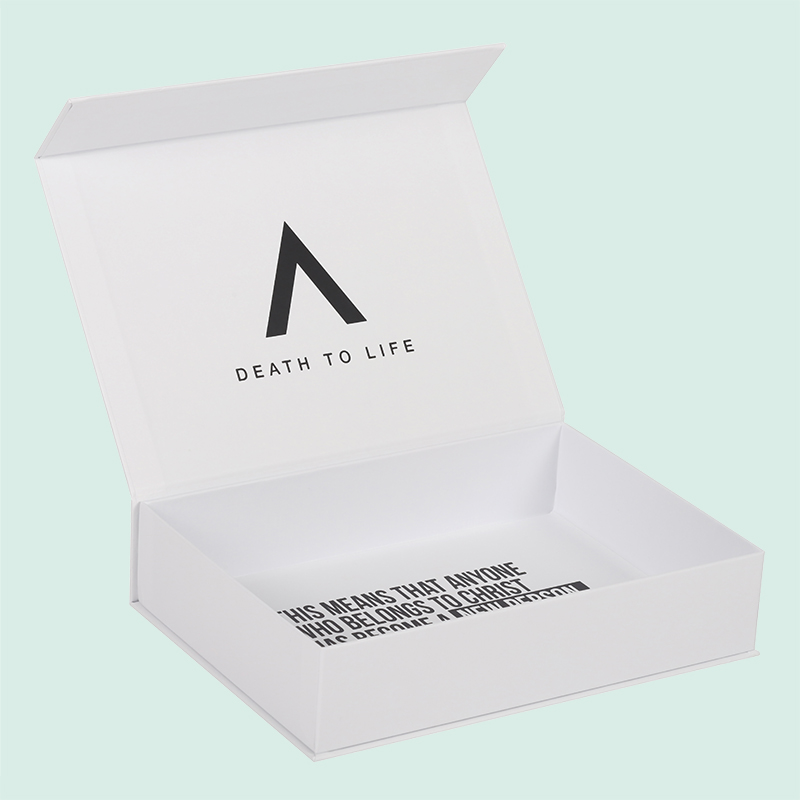 Custom gift boxes with magnetic closure from ipack company 5