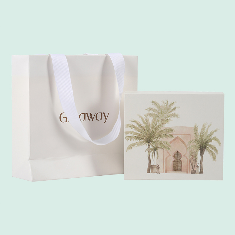 custom paper shopping bags custom  gift bags with logo from Ipack factory 4