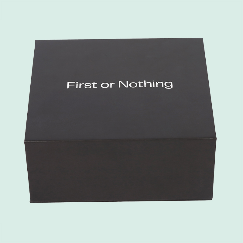 Caja magnética negra de lujo personalizada, caja de embalaje de cartón rígido de la fábrica IPACK 6