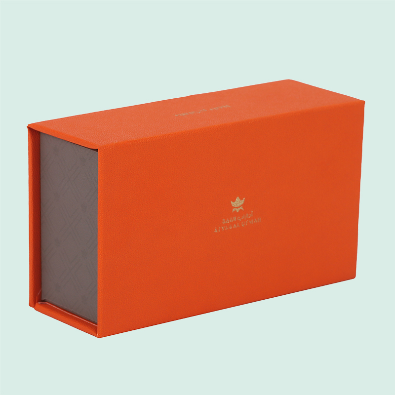 Custom magnetic gift boxes luxury gift boxes with magnetic closure from IPACK factory 6