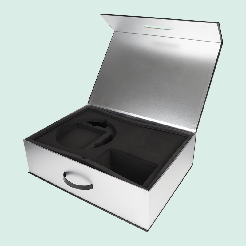 Customize  gift box high end magnetic box with plastic handle from IPACK manufacturer 2