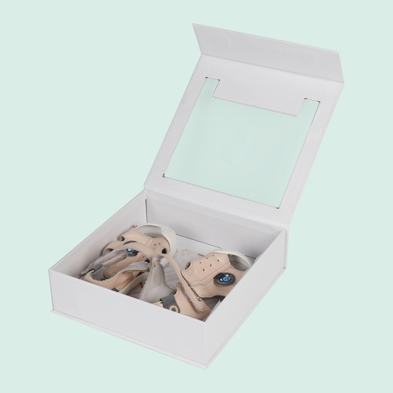 custom boxes with magnetic closure gift box manufacturer printed packaging boxes from IPACK 1