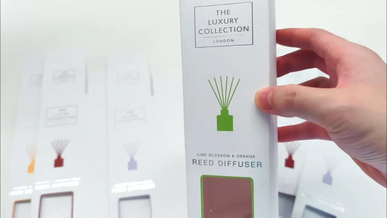 Customized Hot Stamping Silver Logo Printing White Skin Care Product Cosmetic Packaging Box With Die-cut Window 1