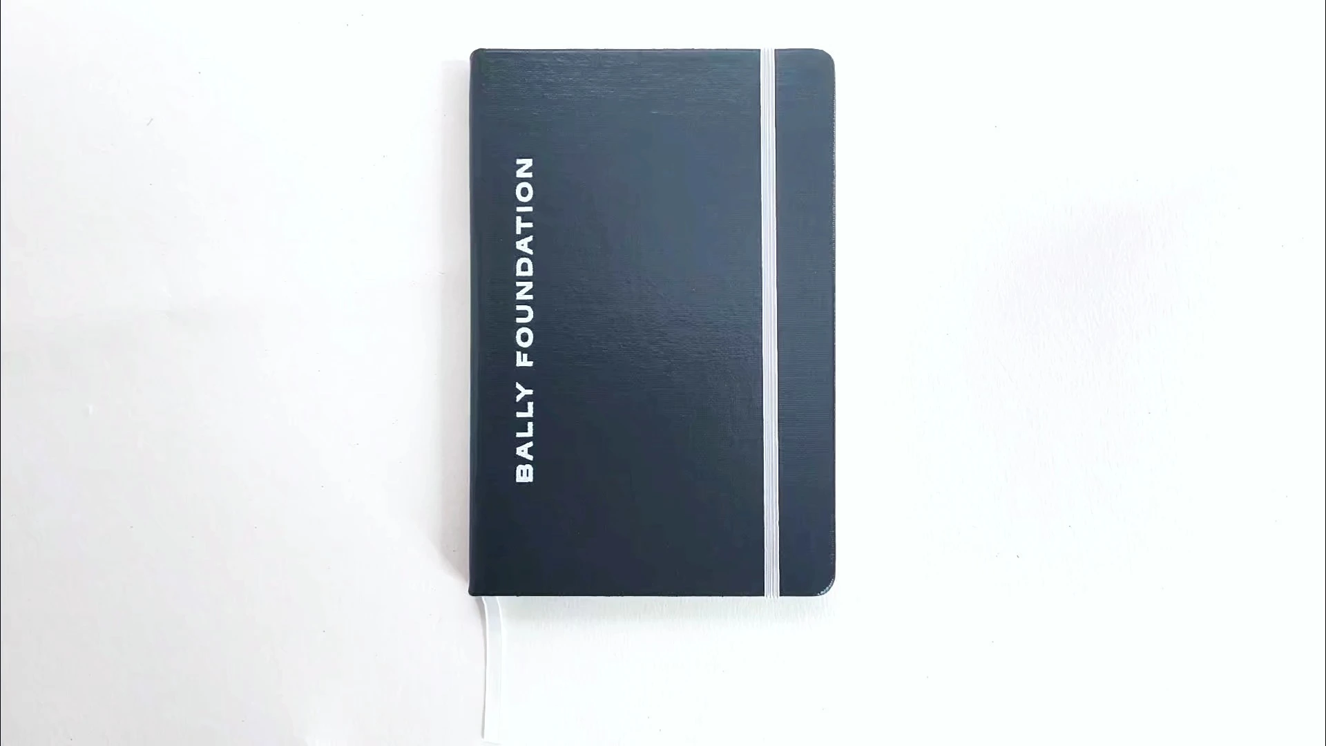 Xinghe's Premium Hardcover Notebooks: Where Style Meets Function 1