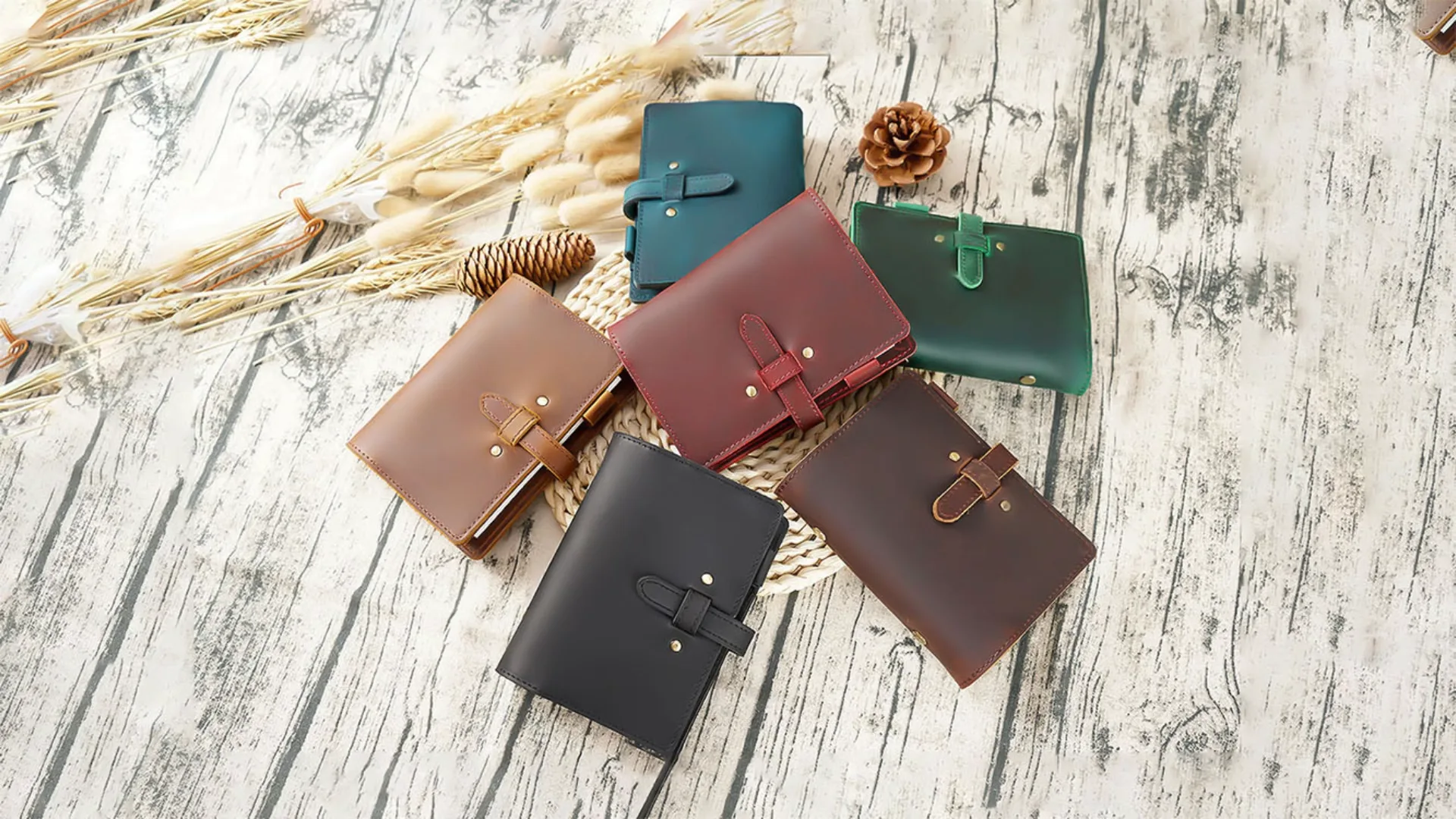 Wholesale Custom Genuine Cowhide Multi - Functional Organizer with Loose - leaf Notebook Printing and Passport Holder 1